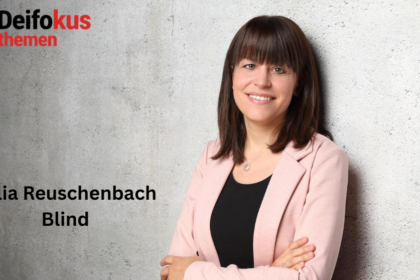 Julia Reuschenbach Blind